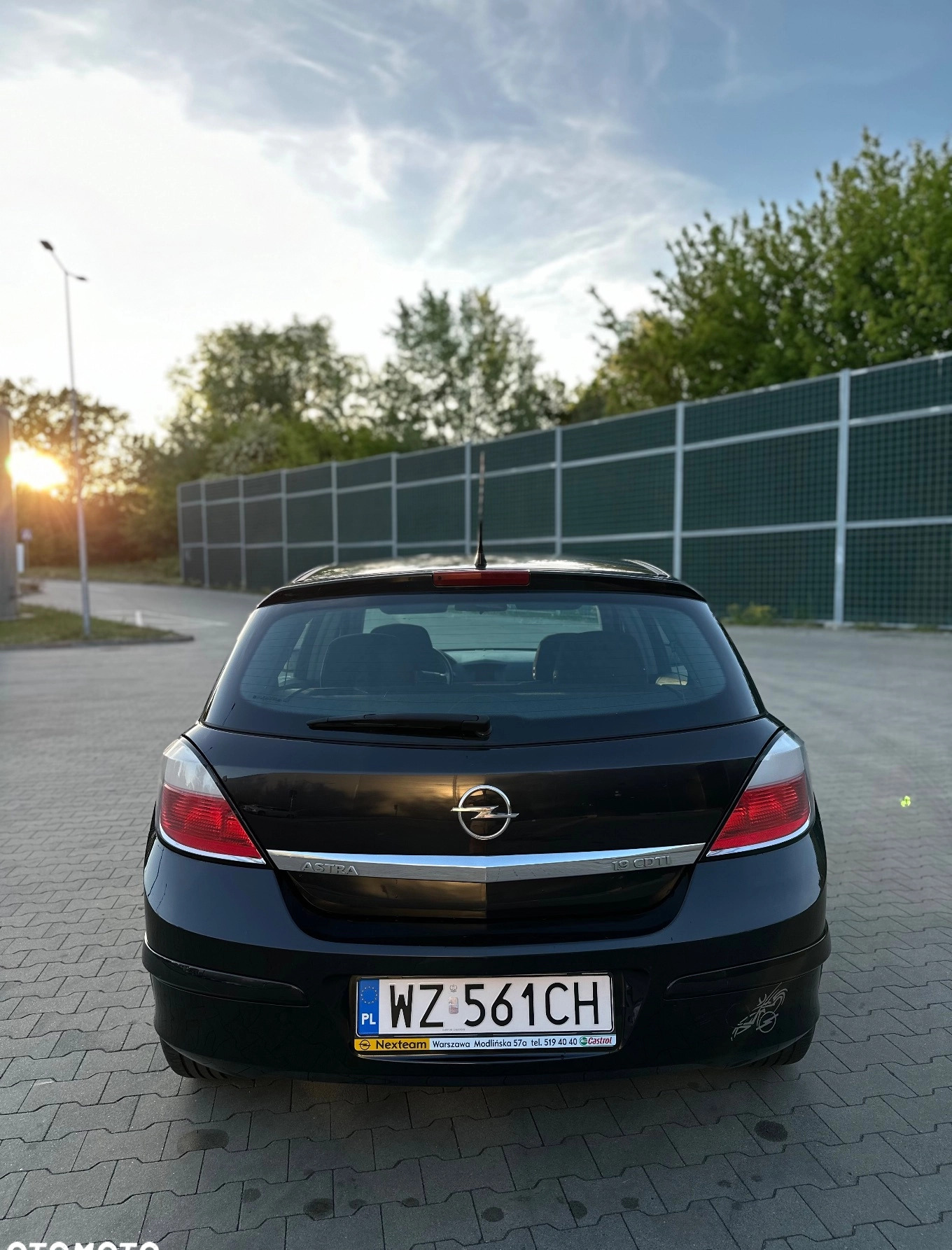 Opel Astra cena 8900 przebieg: 279000, rok produkcji 2004 z Wąchock małe 232